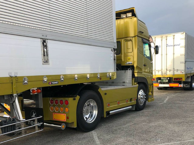 ウイングシャーシ13m 20.3t車